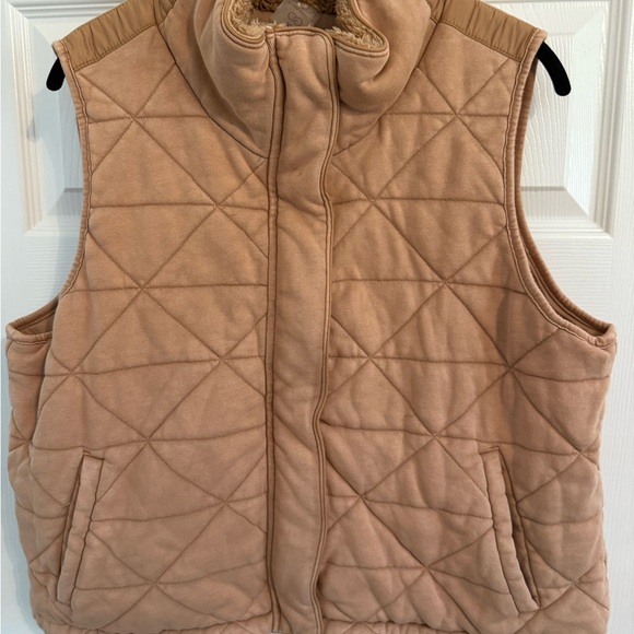 Excellent, barely used, CALIA Tan Vest - Picture 1 of 8